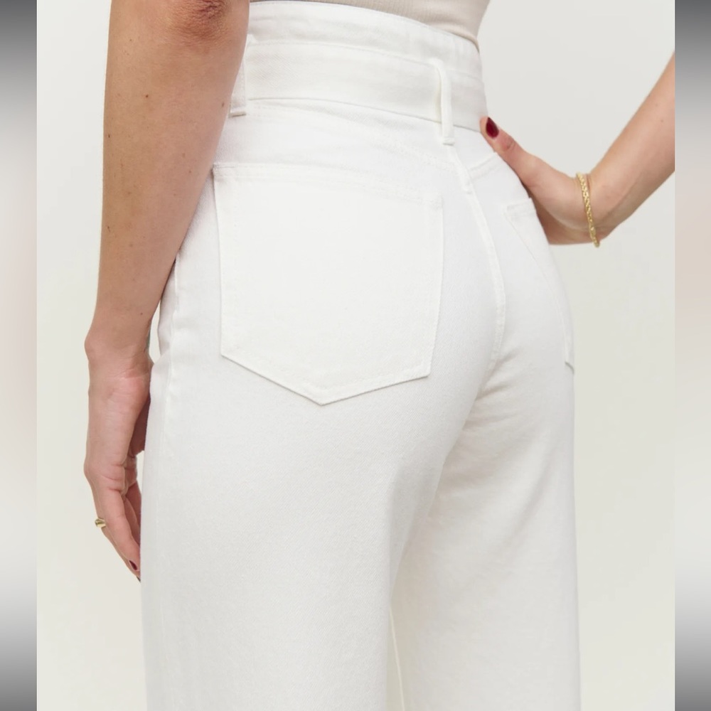 Reformation White Wide-Leg High-Rise Jeans with Tortoiseshell Ring - Picture 5 of 5